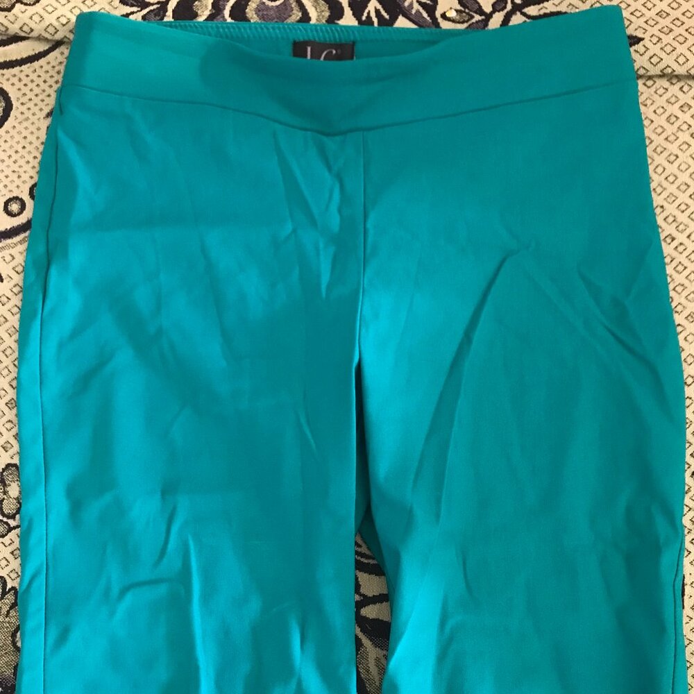 LC by Laura Cruz women Stretch shorts